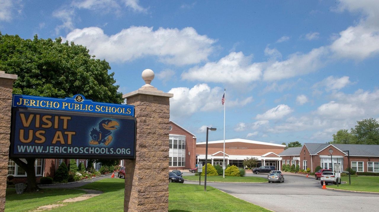 Jericho school district is named No. 1 in the U.S. in ranking Newsday