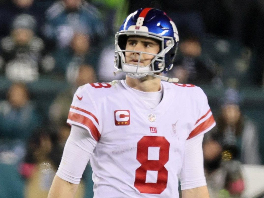 Giants' season comes to crashing end with blowout playoff loss to