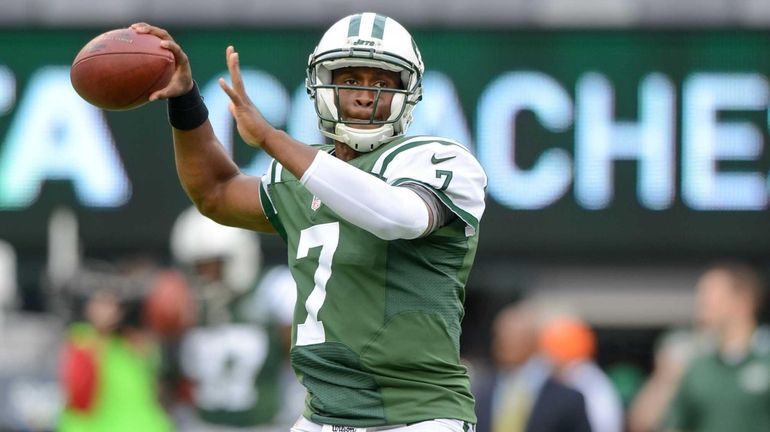 Jets rookie quarterback Geno Smith against the Bills at MetLife...
