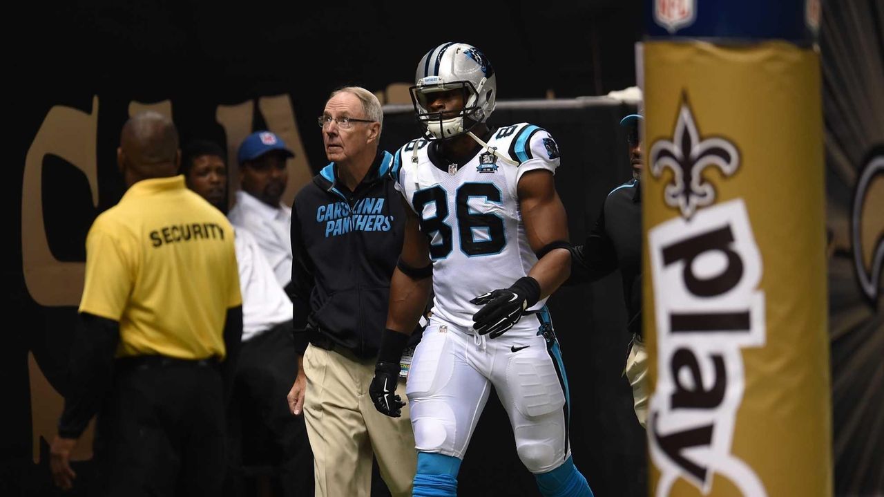 Panthers tight end thrown out of game after scuffle with Saints