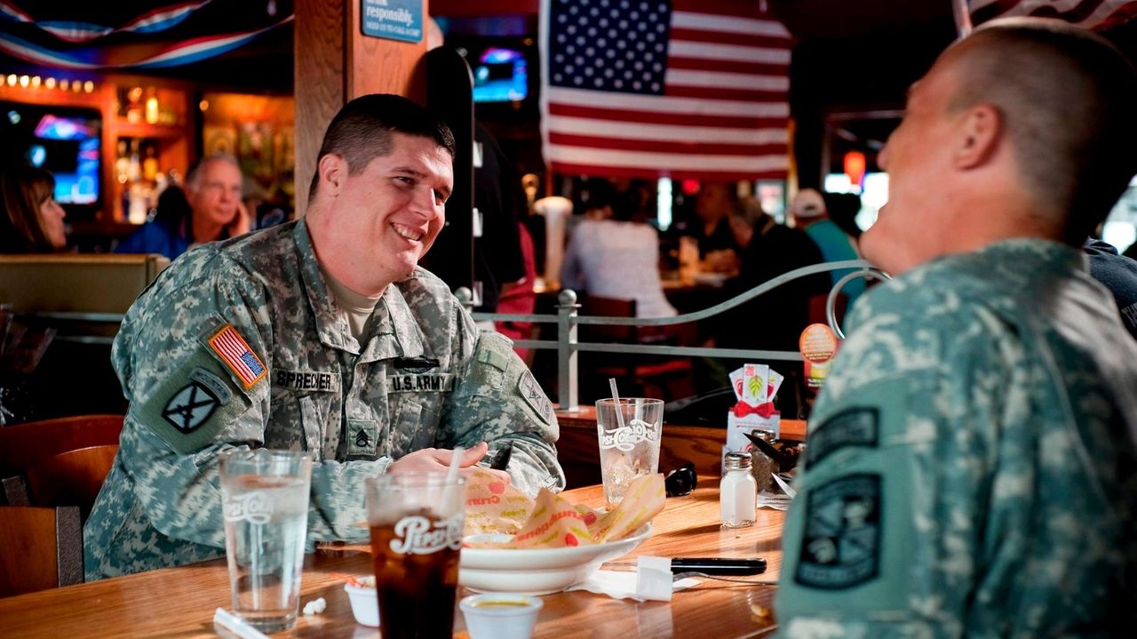 Descuentos especiales en Long Island por el Día de los Veteranos el 11 de noviembre