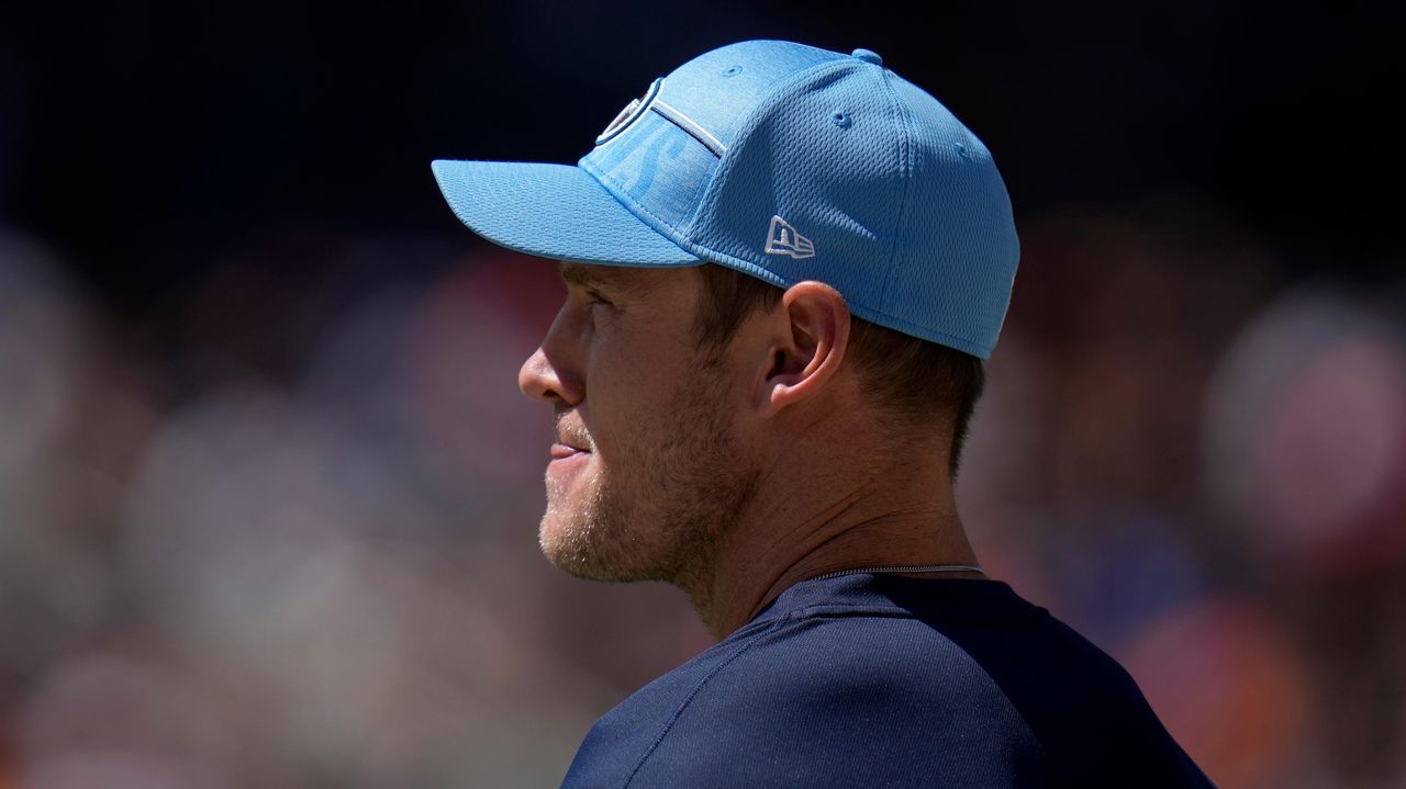 Titans TE Austin Hooper Speaks on His Connection With Starting QB Ryan  Tannehill 