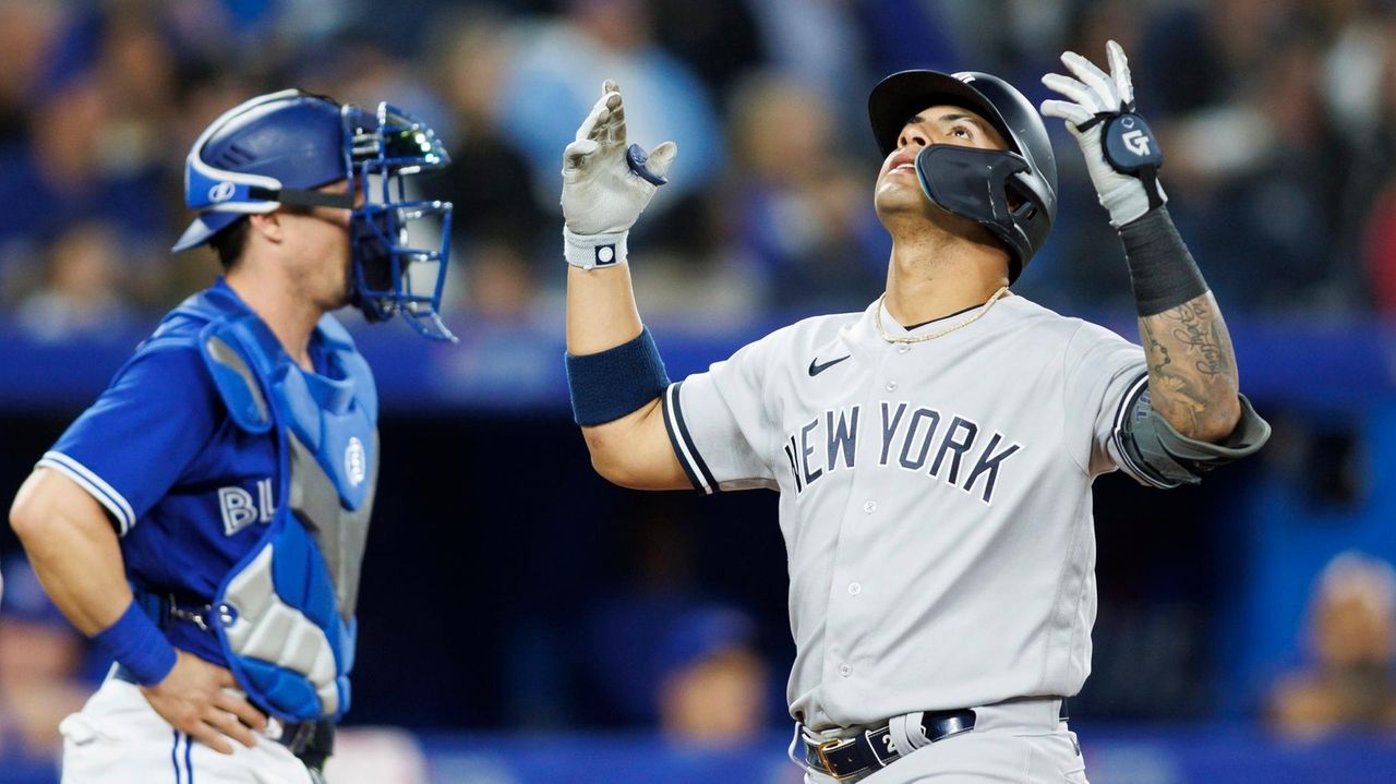 Gleyber Torres' single in ninth gives Yankees 10th straight victory -  Newsday