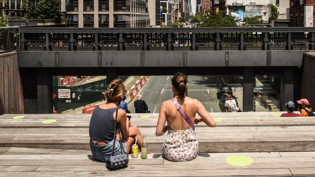 Exploring NYC's High Line, from Hudson Yards to Chelsea Market