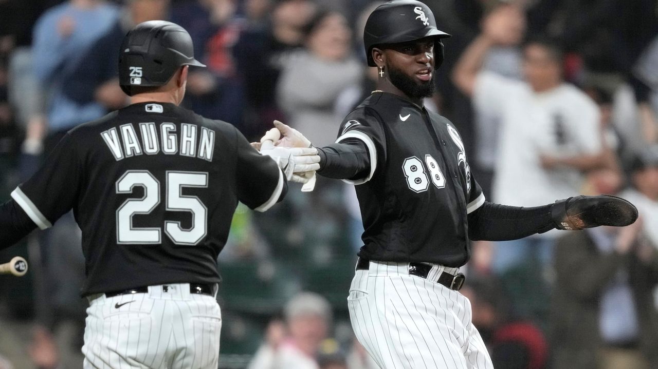 Lance Lynn Retires 19 Straight in Win vs. White Sox in 1st Start with  Yankees, News, Scores, Highlights, Stats, and Rumors