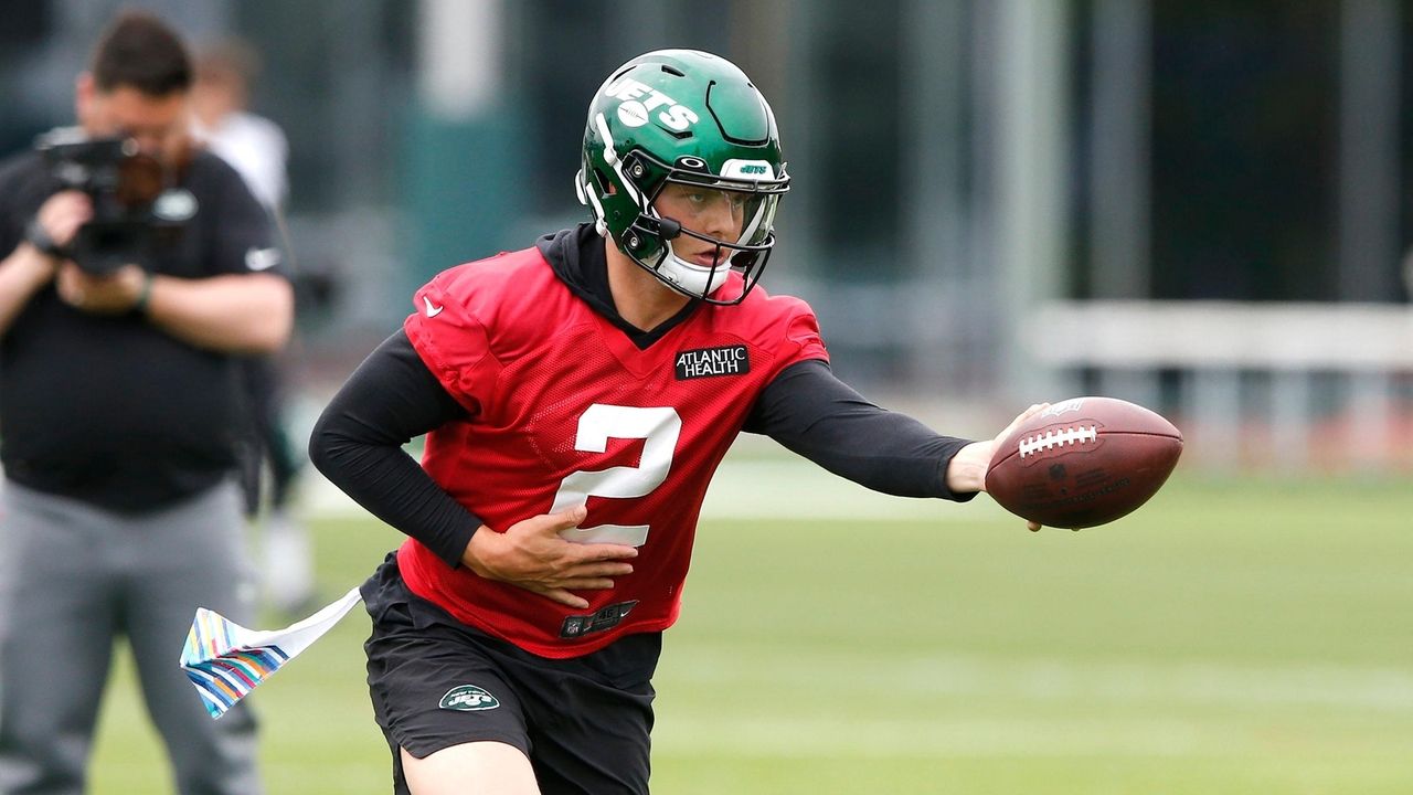 Jets QB Zach Wilson Ready to Write New Chapter in Year 2