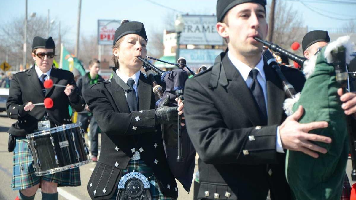 Thousands enjoy 22nd annual St. Patrick's parade in Bayport Newsday