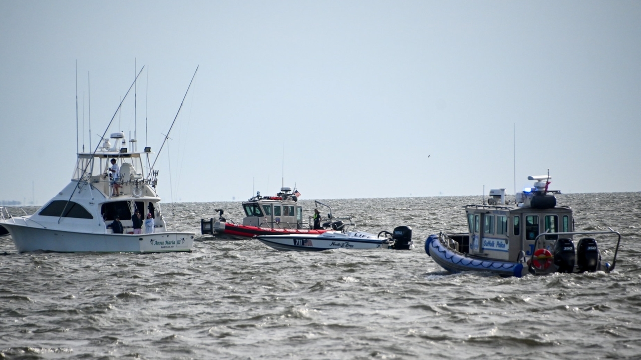 Search conducted for boater who went missing in Great South Bay - Vimarsana News