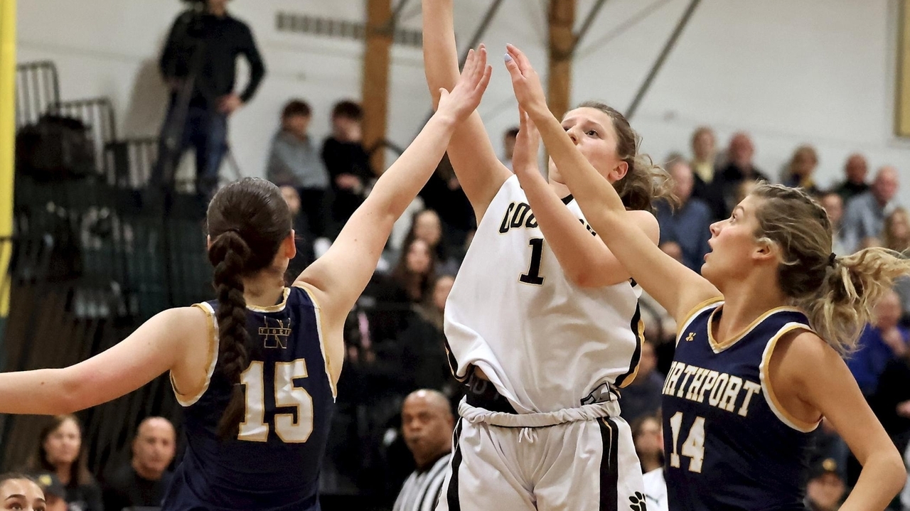 Suffolk Class AAA girls basketball semifinals: Commack vs. Northport ...