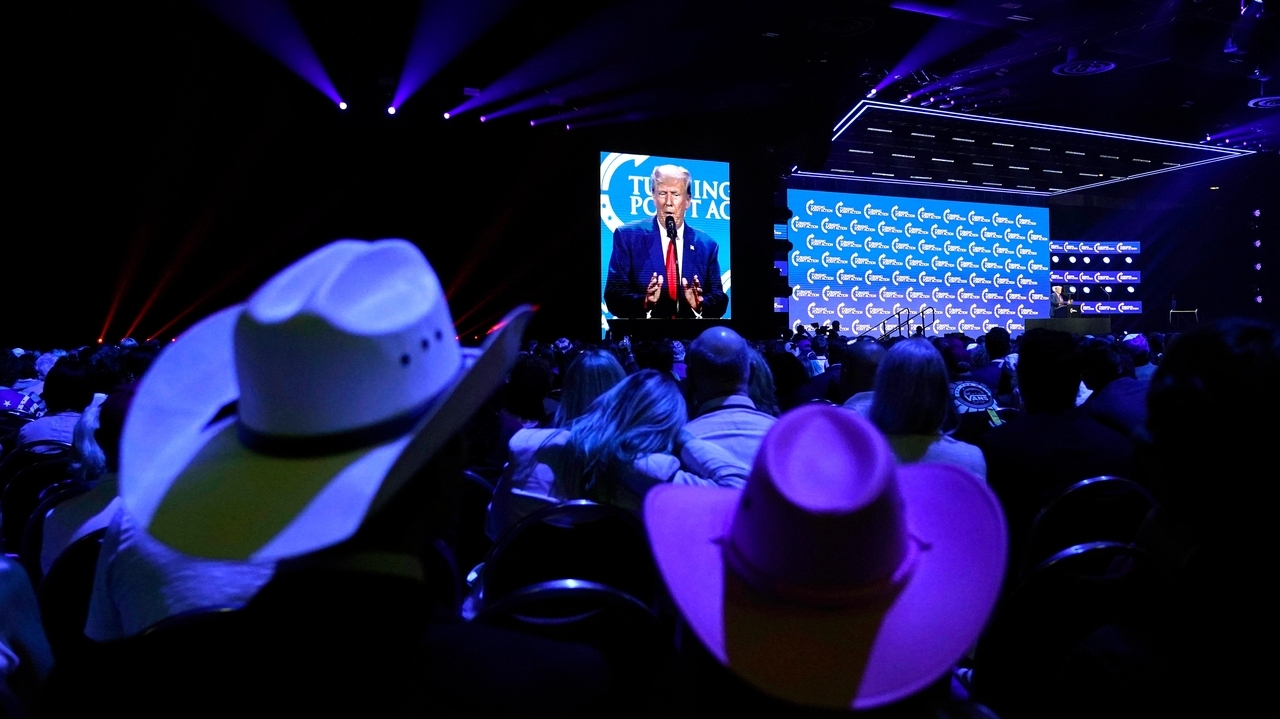 Turning Point Action's student activists were torn between Trump and DeSantis last year. Not anymore - Vimarsana News