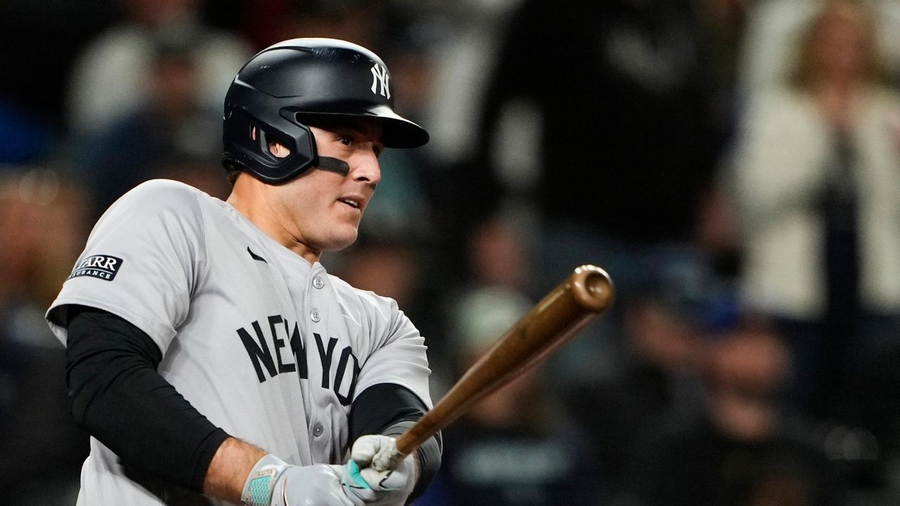 Yankees clinch playoff berth with victory over Mariners in 10 innings Newsday