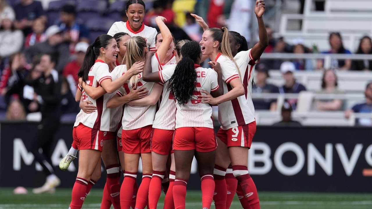 Canada beats Colombia 4-1 on SheBelieves Cup women's soccer opener