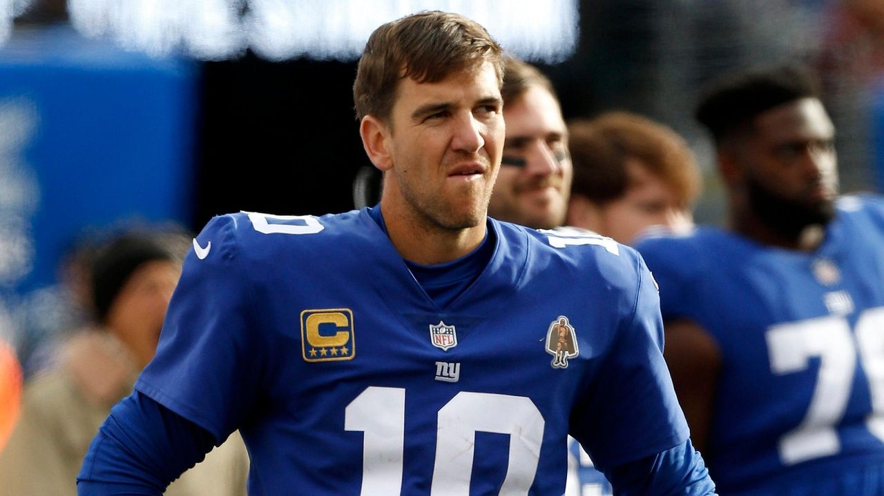 Debate never ends between NY Giants quarterback Eli Manning and