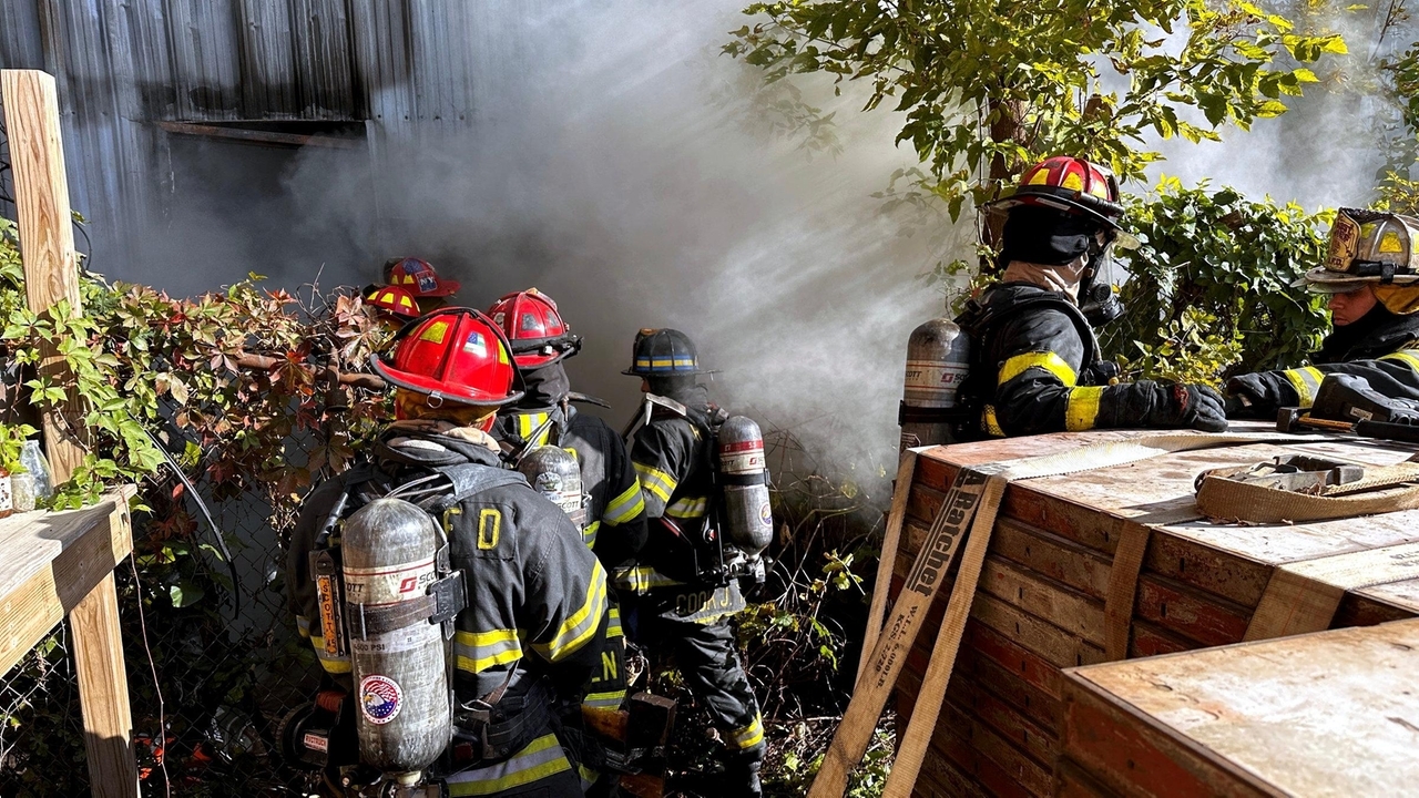 2 Oceanside firefighters hurt in recycling plant blaze - Newsday