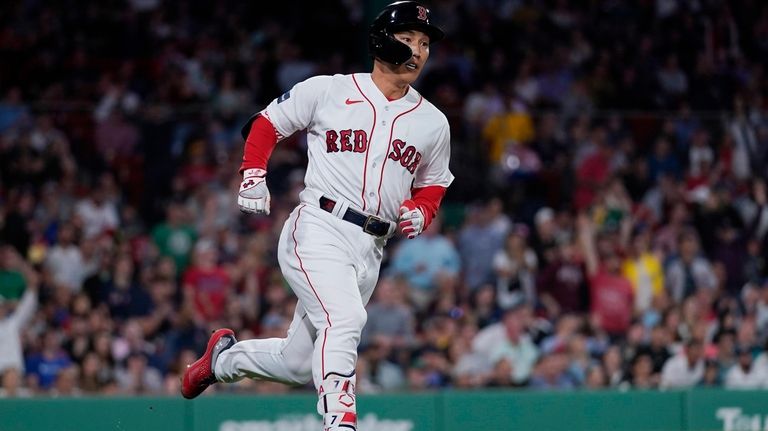 Duran shakes off rough start, helps Red Sox beat M's to snap 4-game skid