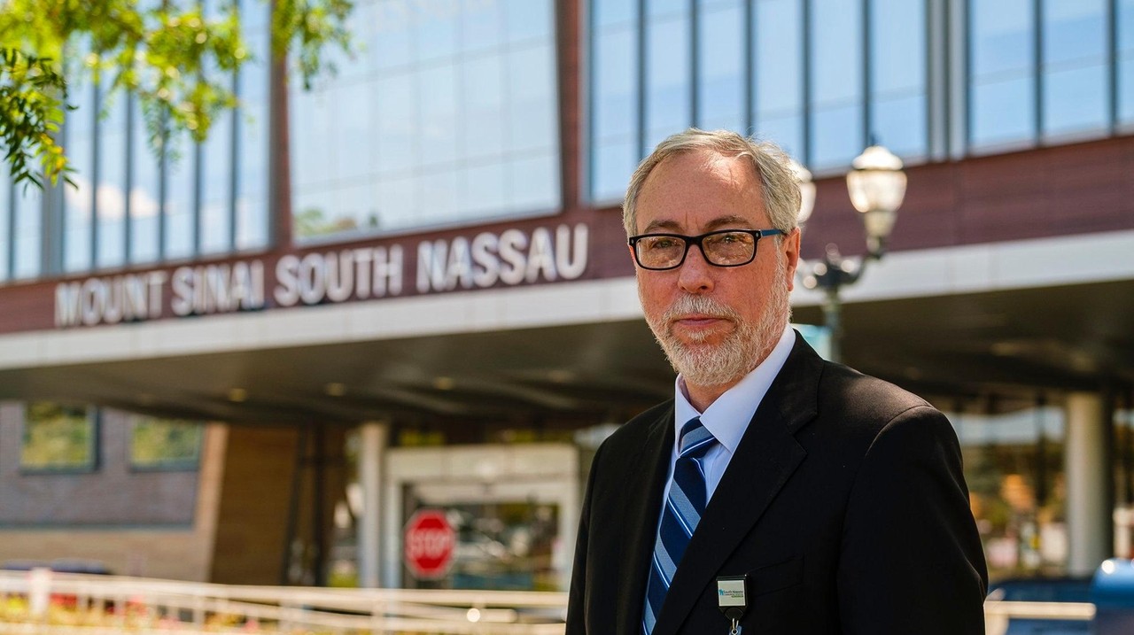 Mount Sinai poll Minorities more likely to change or lose jobs during
