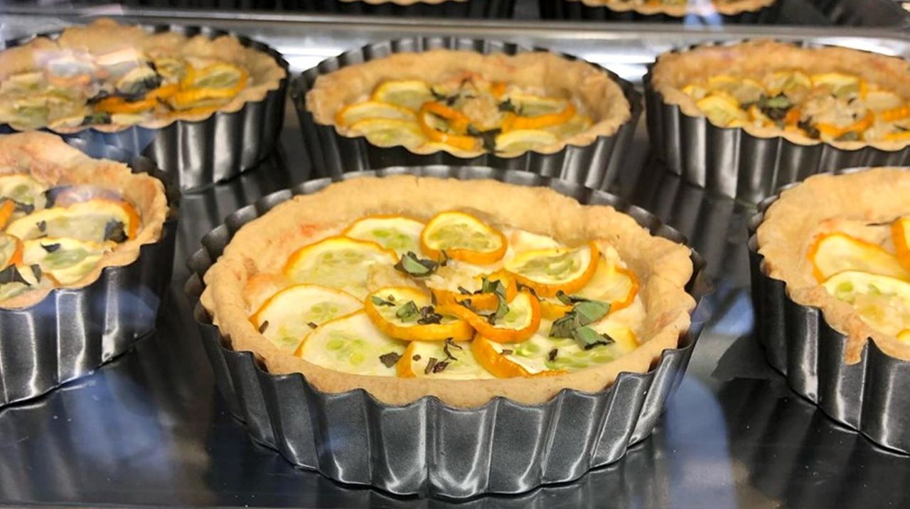 Blind Bat Brewery Bistro & TakeAway opens in Centerport Newsday