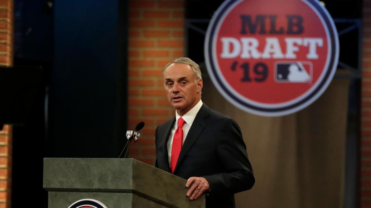 Source MLB Draft will be held remotely next month Newsday(00)