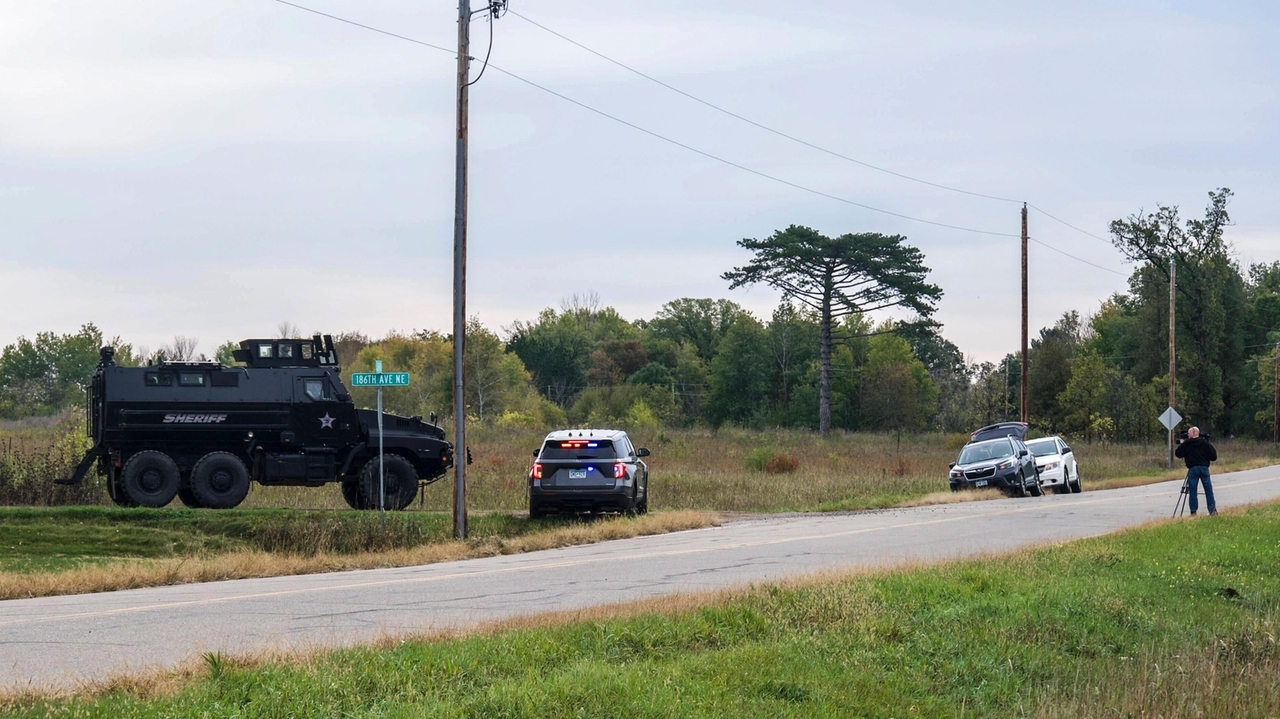 Five officers shot and wounded in Minnesota confrontation, authorities say; suspect arrested - Vimarsana News