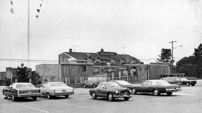 The Oak Beach Inn, off Ocean Parkway in Oak Beach,...