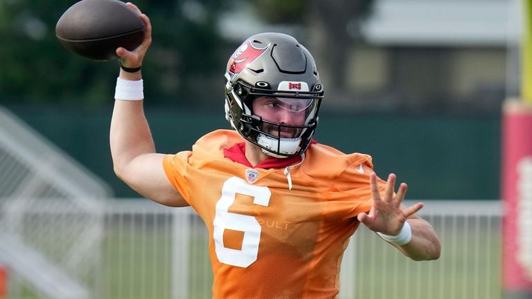 Mayfield Trask competing to become Buccaneers starter hoping to