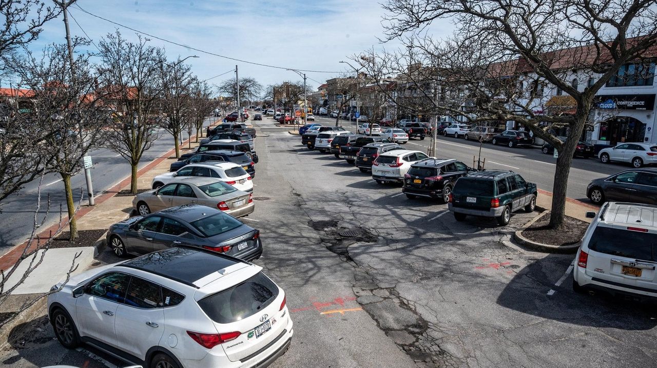 Long Beach proposing parking meters for downtown business district