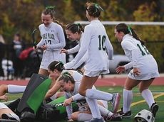 Carle Place field hockey rolls to 3rd straight LI Class C title