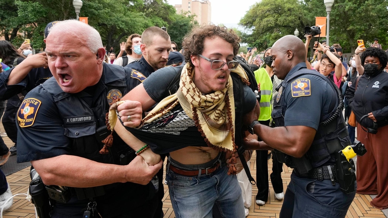 Some campuses call in police to break up pro-Palestinian demonstrations, while others wait it out - Vimarsana News