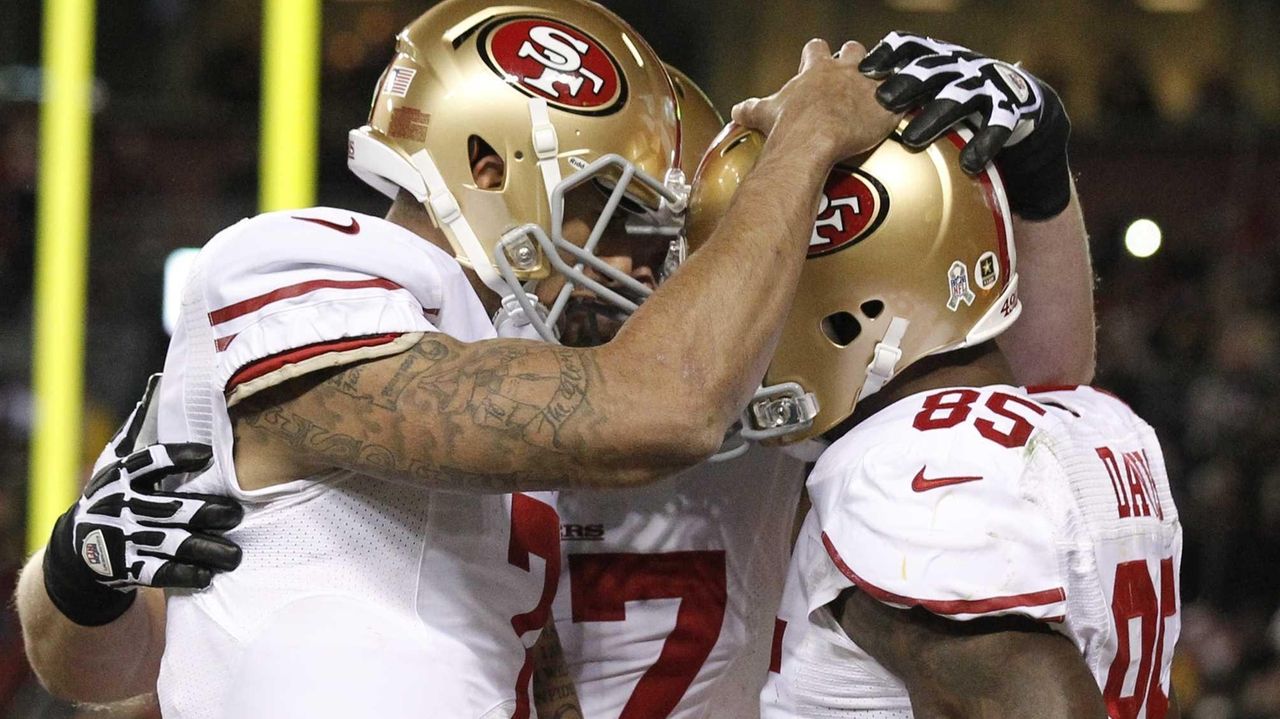 Kaepernick, 49ers dominate Redskins, RG3