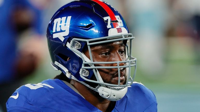 Giants guard Joshua Ezeudu during a game against the Cowboys...