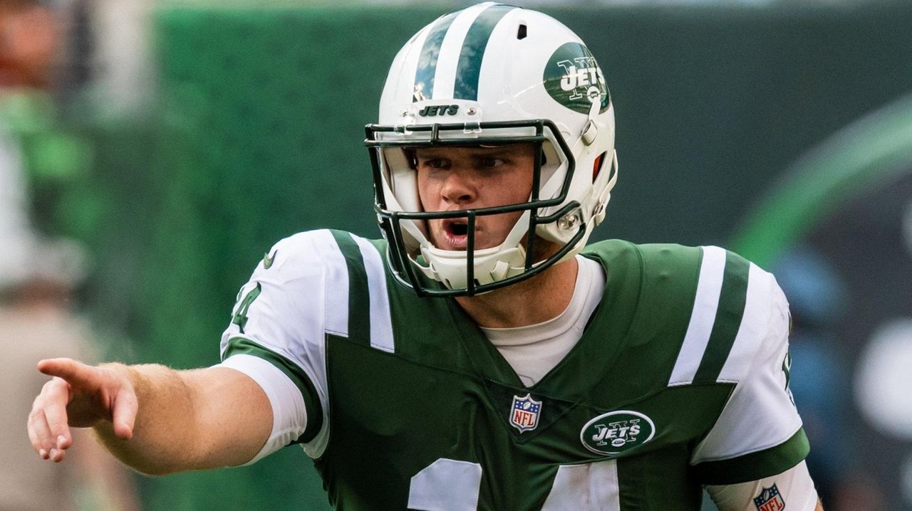 Sam Darnold feeling hip about new arm strength - Newsday