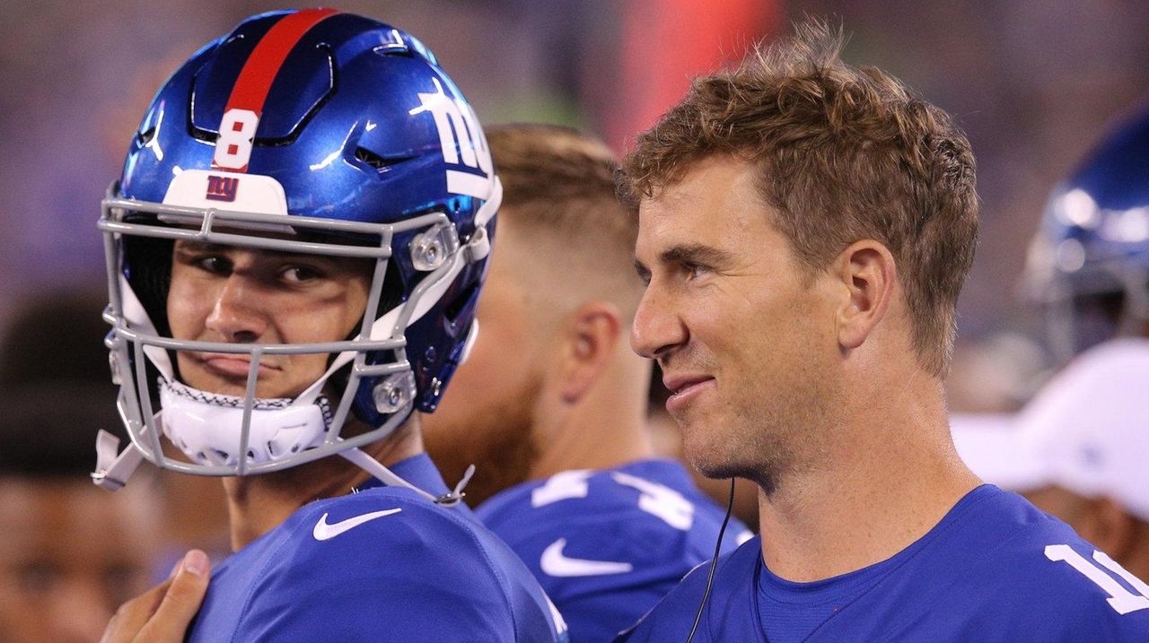 Eli Manning doesn't consider Daniel Jones as competition for