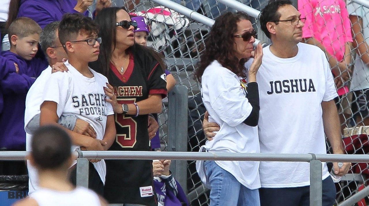 Sachem East Community Pays Tribute To Josh Mileto Newsday 