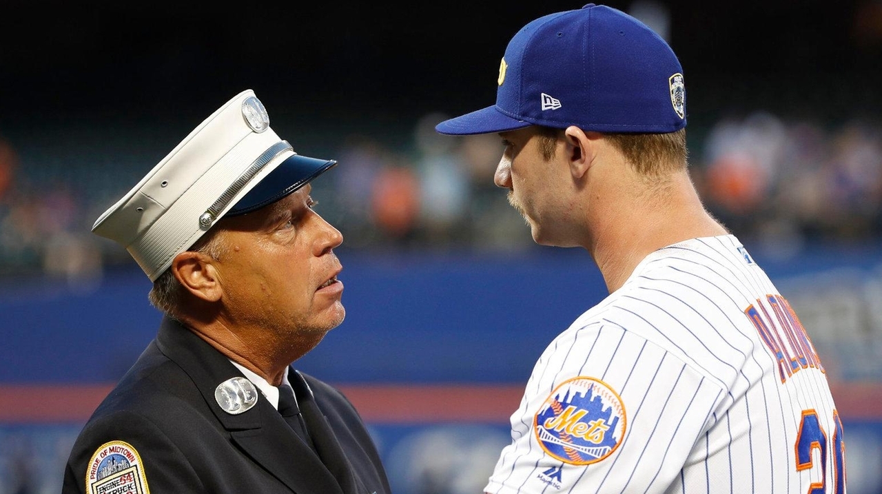 yankees first responder hat