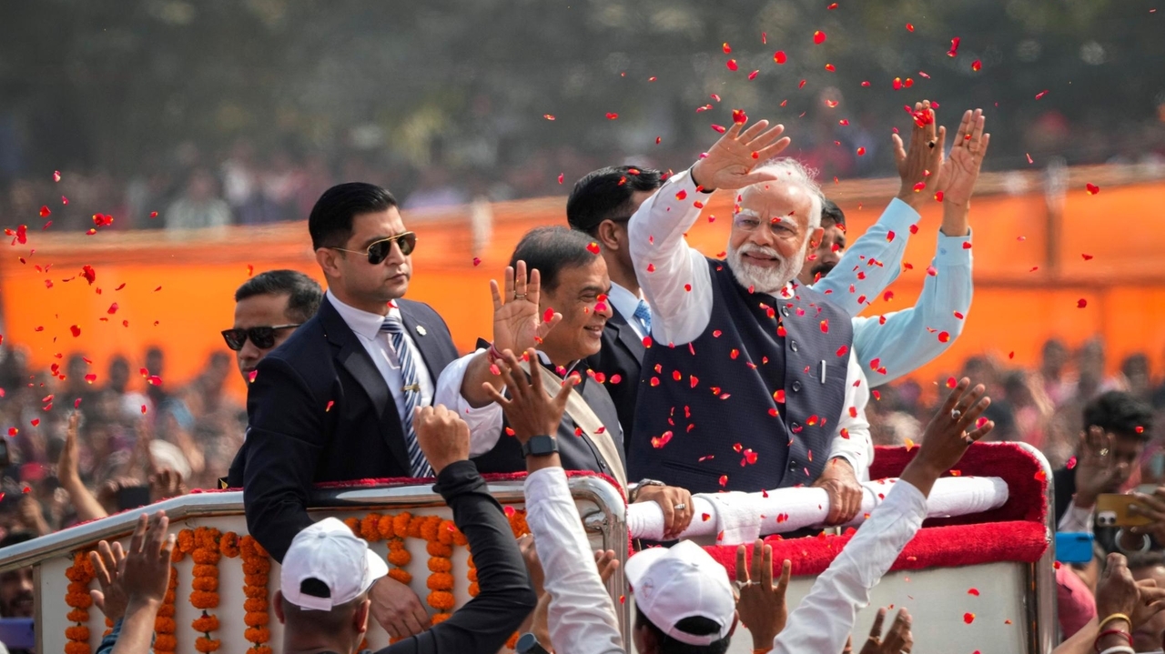 India's Modi arrives in the UAE on his seventh trip to a nation that is home to millions of Indians - Vimarsana News