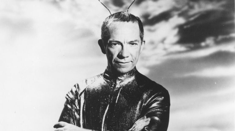 Ray Walston played Uncle Martin in "My Favorite Martian."