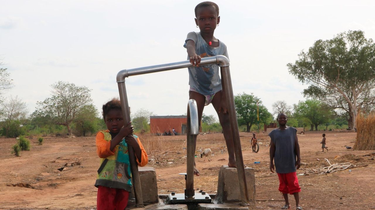 In Burkina Faso, a growing number of children are traumatized by war ...