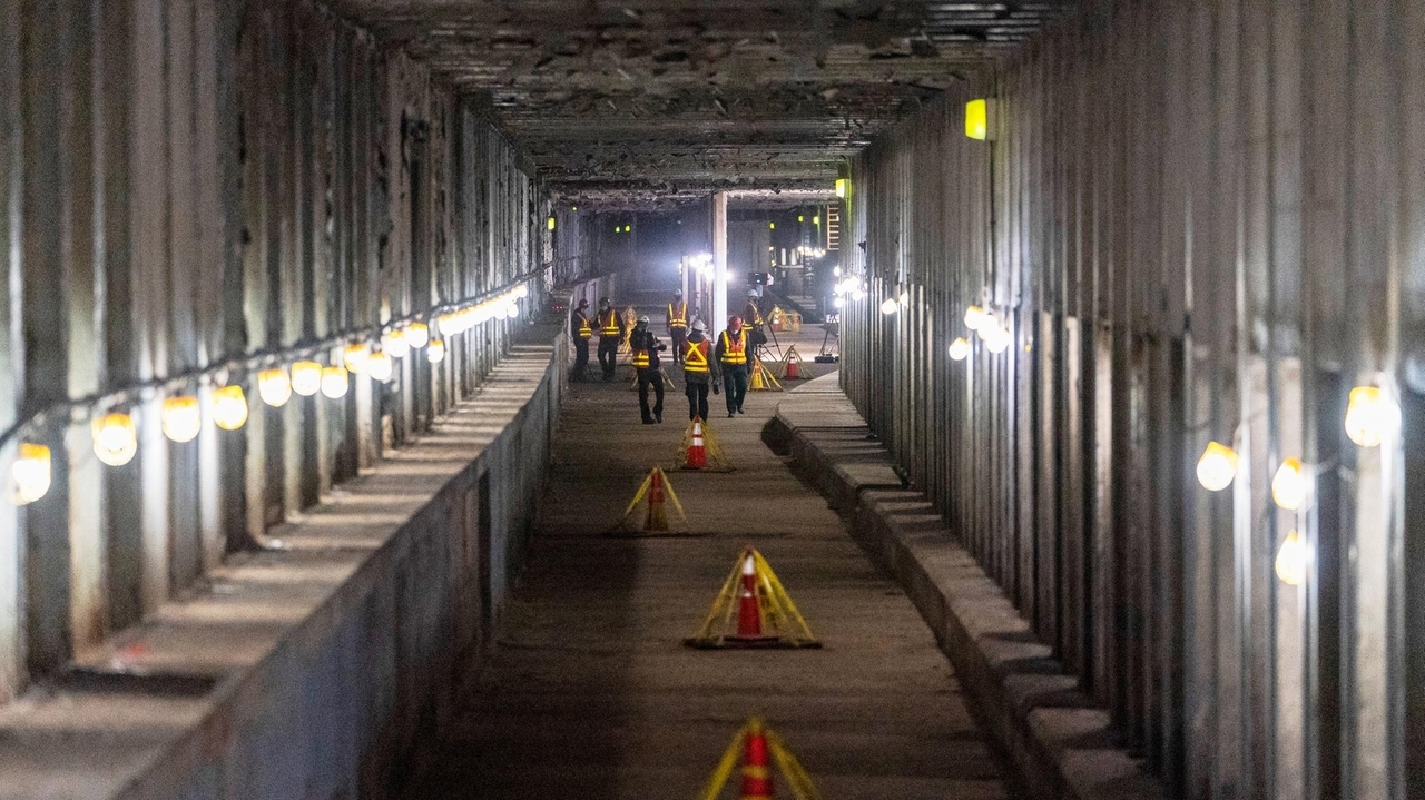 New York transit officials sue Trump administration to restore subway project funding