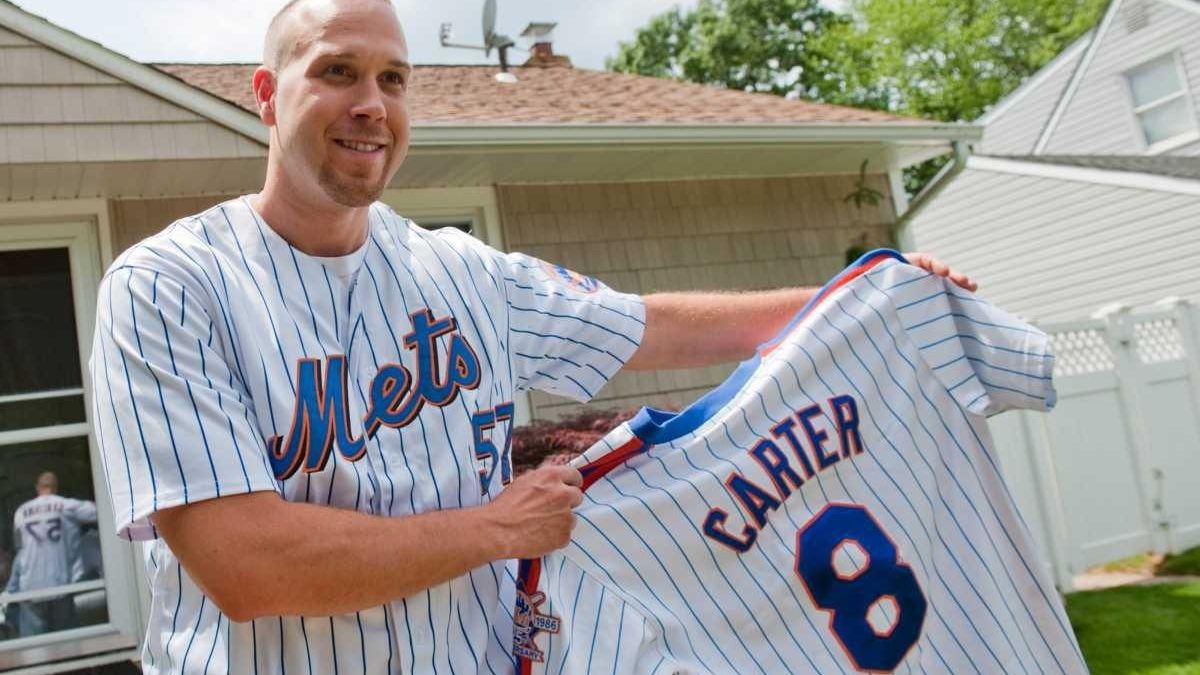 Mets fan regrets storming onto grass at Citi Field - Newsday