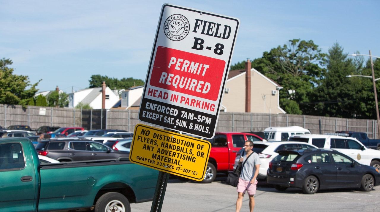 Oyster Bay sells fewer parking permits but gains more revenue, data