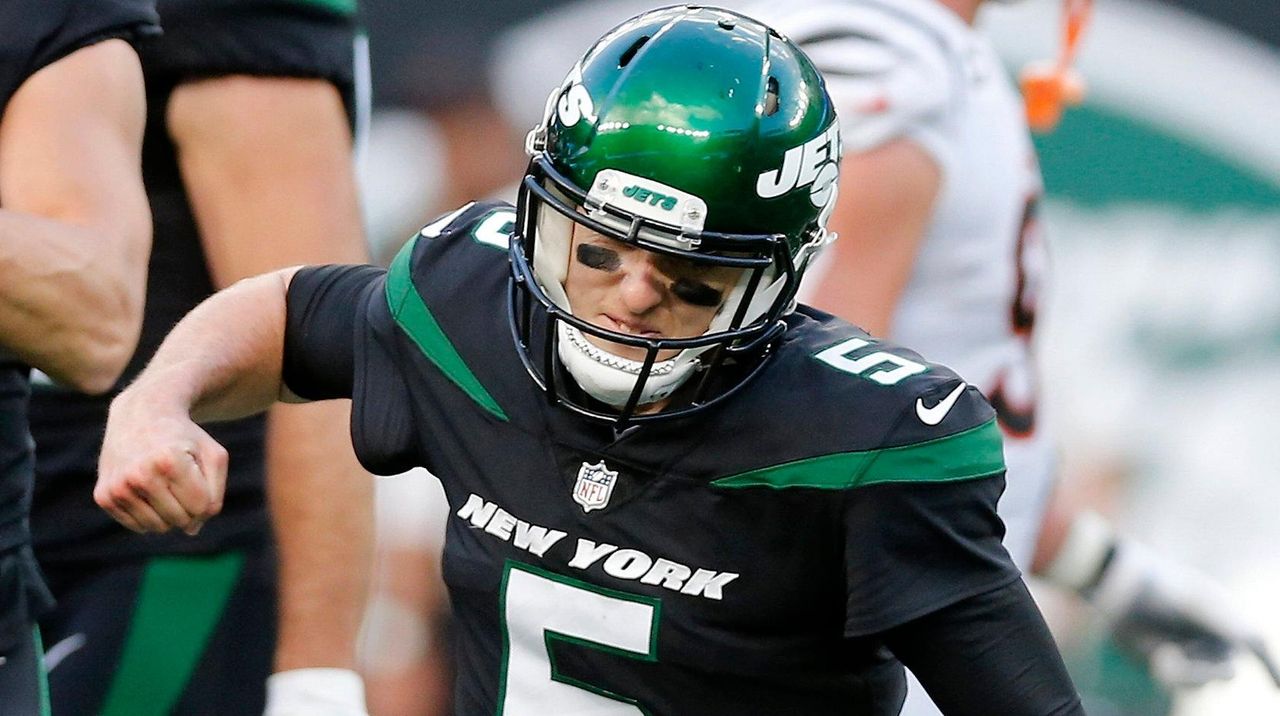 Despite NY Jets' loss, did Mike White clinch QB1 for rest of year?