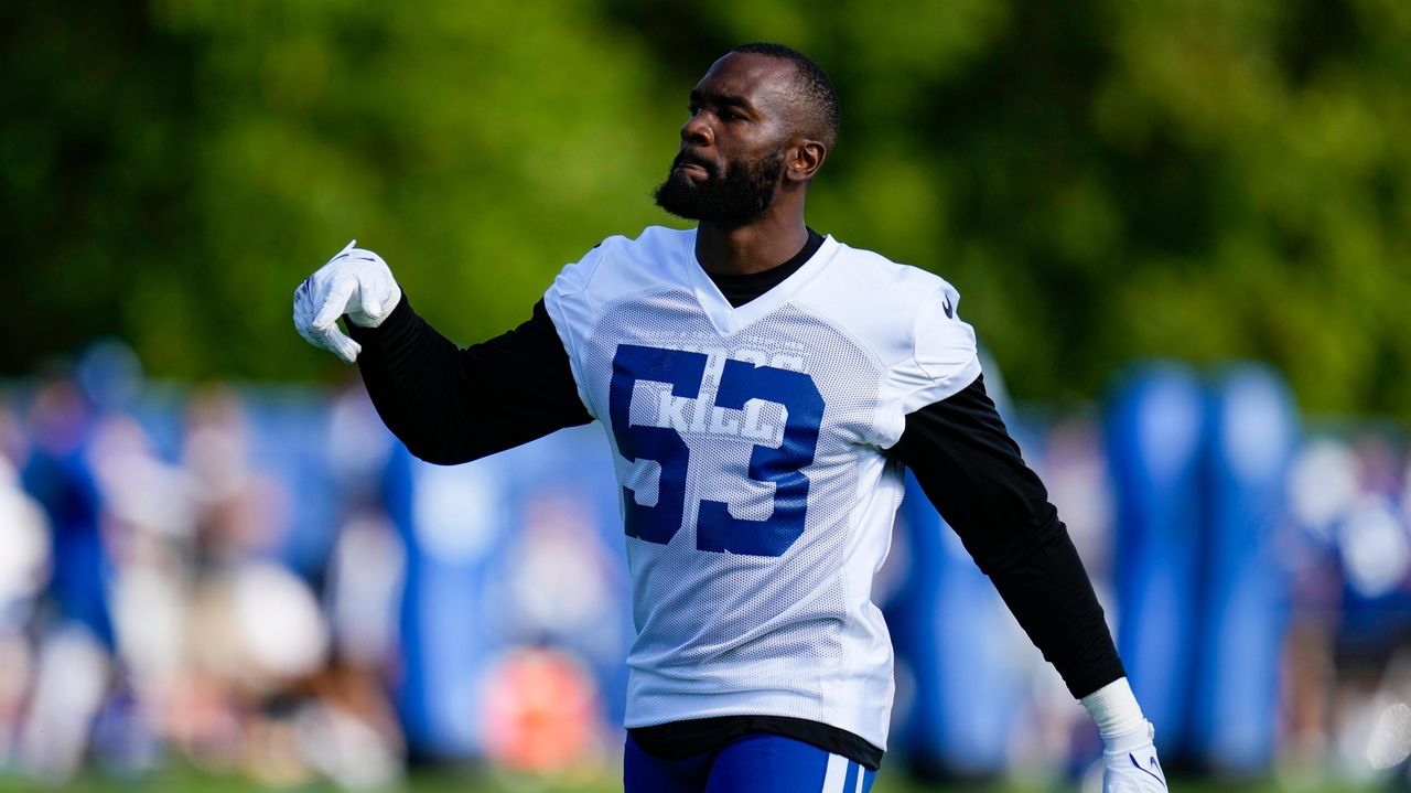 Colts' Shaquille Leonard working to overcome fear of injury after