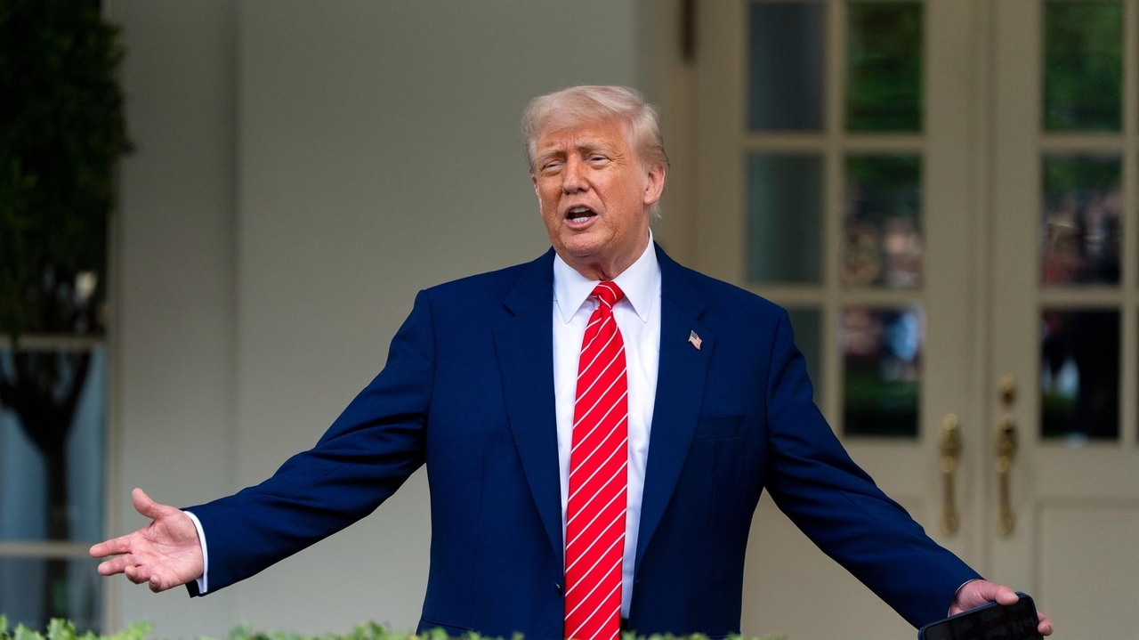 The Latest: Trump floats cutting China tariffs to 80% ahead of weekend  meeting - Newsday