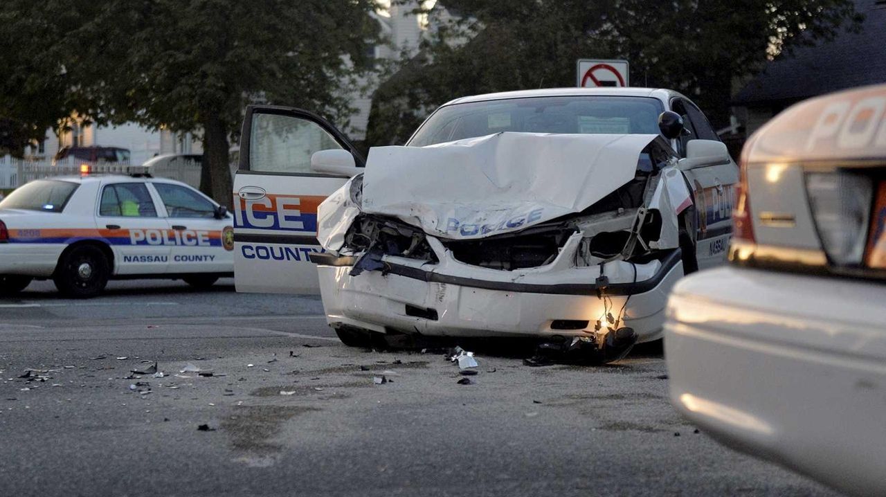 Police Two Nassau cops injured in Bethpage crash Newsday