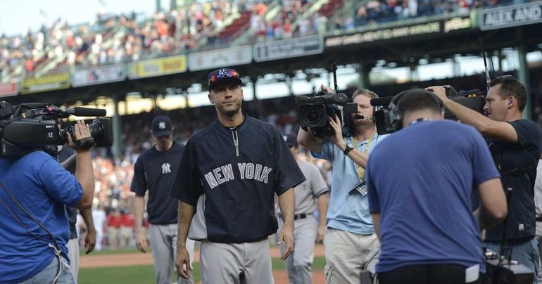 Yankees' Derek Jeter Takes Final Bow at Friendly Fenway Park - WSJ