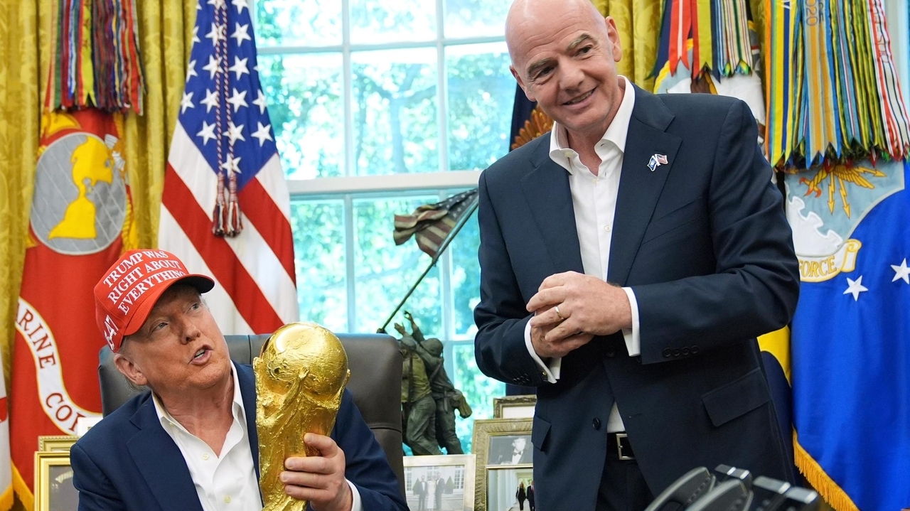 UEFAがFIFAのW杯私有化計画に抗議し、全大会をボイコットへ