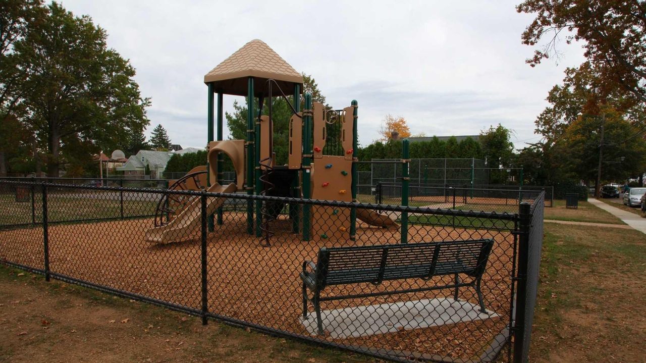 Mineola opens new park, first in 40 years Newsday