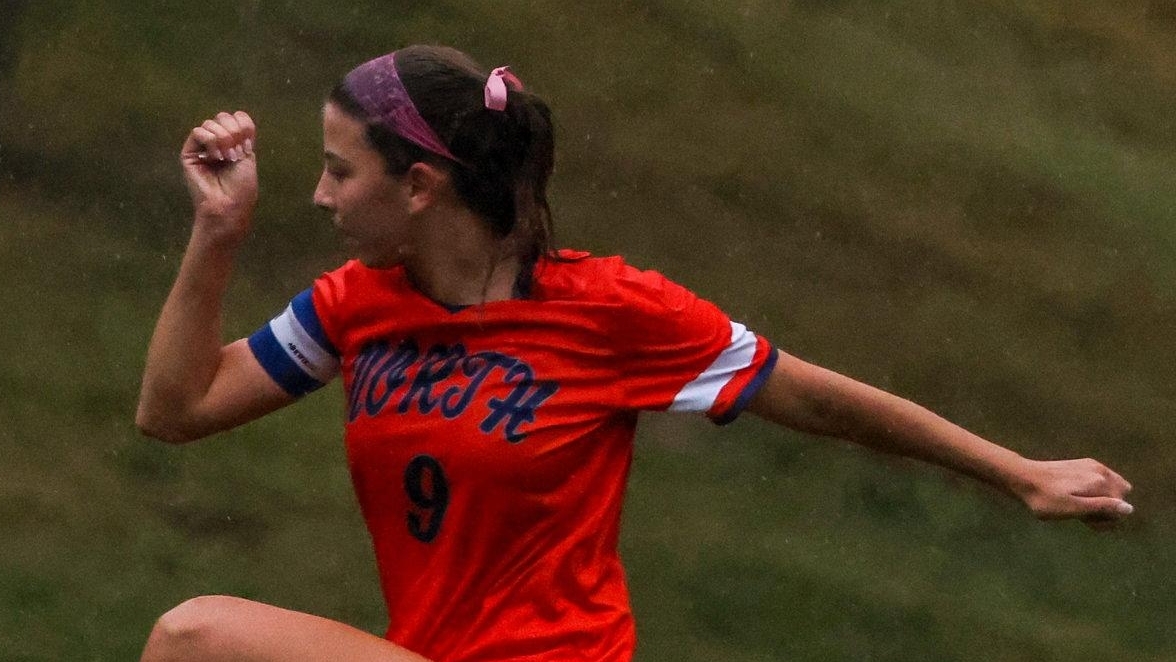High school roundup: Soccer, volleyball, field hockey - Newsday