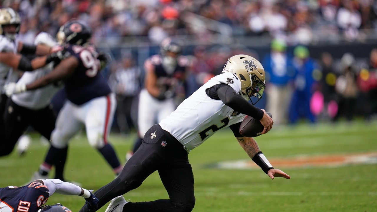 Injuries to Kendre Miller and Erik McCoy add to Saints' misery after ...