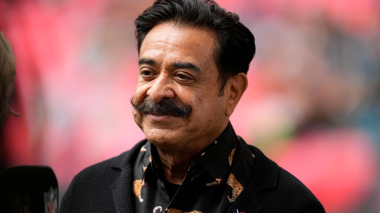 Jaguars owner Shad Khan wants 'creative solutions' to improve stadium –  Orlando Sentinel